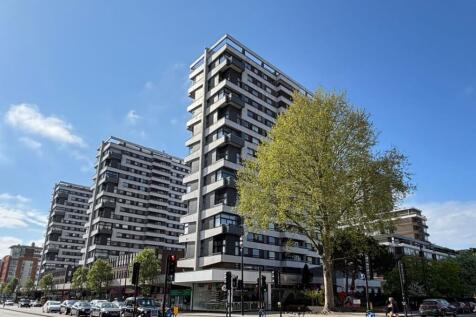 352 The Water Gardens, Paddington... 2 bed flat for sale