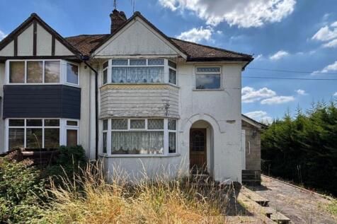 10 Hyde Lane, Nash Mills, Hemel... 3 bed semi