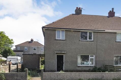 11 Yewdale Avenue, Heysham... 3 bed semi