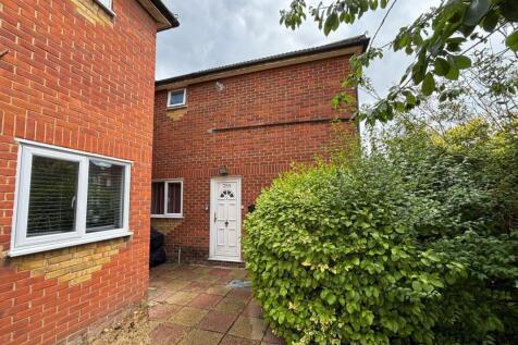 358 South End Road, Hornchurch... 1 bed end of terrace house for sale