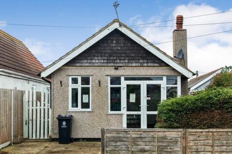 2 bedroom bungalow for sale