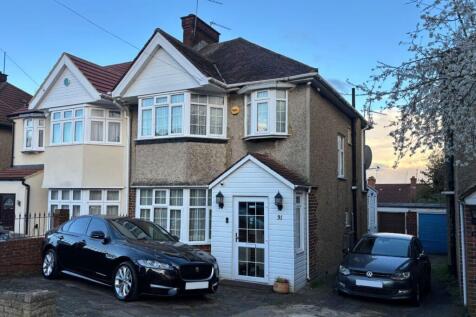 31 Glenwood Grove, Kingsbury, London... 3 bed semi