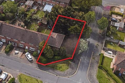 1 Leigh Drive, Romford, Essex, RM3 7YJ 3 bed end of terrace house for sale