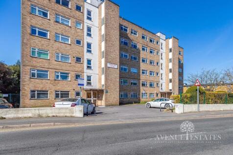 2 bedroom ground floor flat for sale