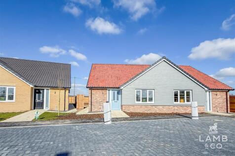 2 bedroom semi-detached bungalow for sale