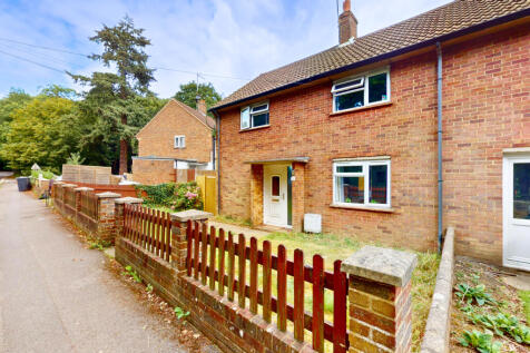 School Road,  Ashford, TN26 3 bed terraced house for sale
