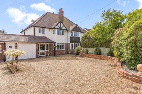 4 bedroom semi-detached house for sale