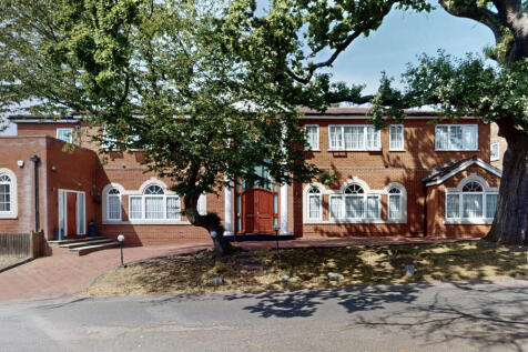 Crooked Usage, London N3 6 bed detached house for sale