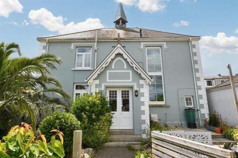 7 bedroom detached house for sale