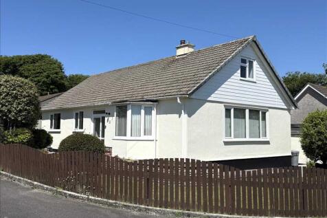 Penryn TR10 3 bed detached house for sale