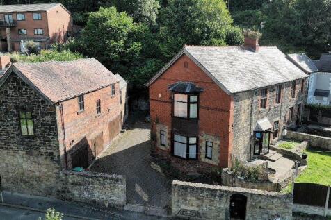 5 bedroom link detached house for sale