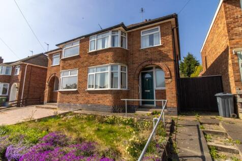 Fielding Road, Birstall, Leicester, LE4 3 bed semi