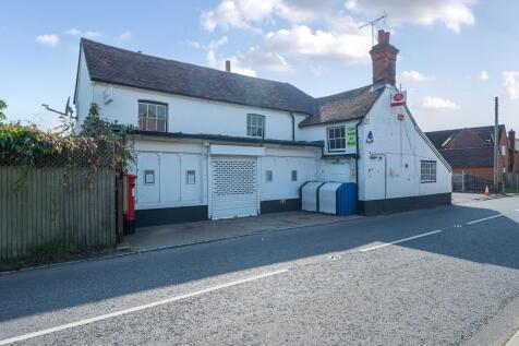 The Street, Hurst, Berkshire 3 bed detached house for sale