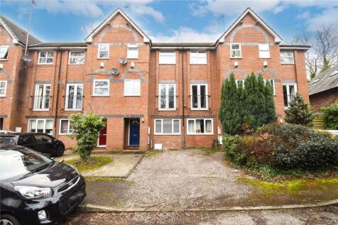6 bedroom house for sale