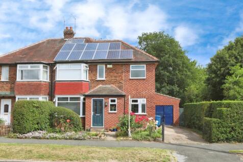 5 bedroom semi-detached house for sale