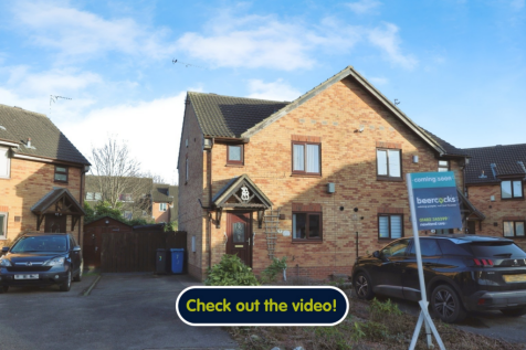 Thorn Leigh, Bean Street, Hull, East... 3 bed semi