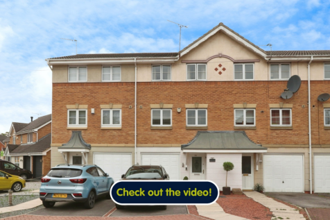 Philip Larkin Close, Hull, HU6 7FB 3 bed townhouse for sale