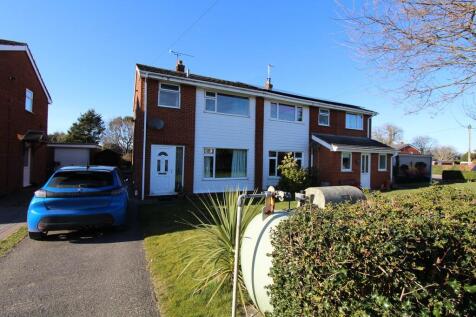 Ffordd Y Rhos, Treuddyn, Mold 3 bed semi