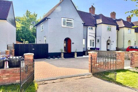 3 bedroom terraced house for sale