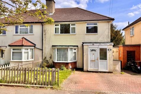 3 bedroom semi-detached house for sale