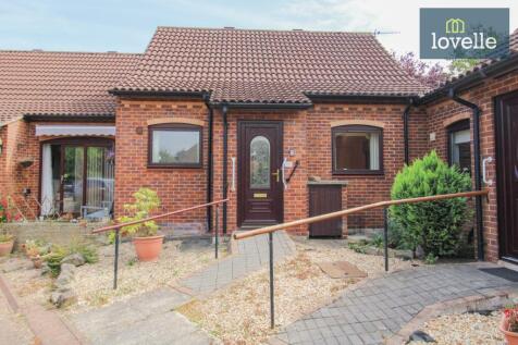 Clare Court, Grimsby DN34 1 bed bungalow for sale