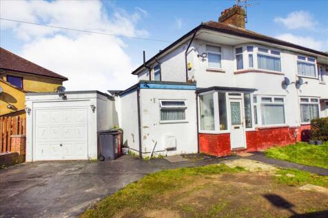 4 bedroom semi-detached house for sale