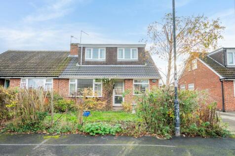 Vesper Walk, Huntington, York 3 bed semi