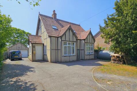 HAMBLEDON ROAD, DENMEAD 4 bed detached house for sale