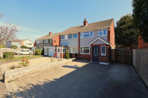 Pook Lane, Warblington, Havant 3 bed semi