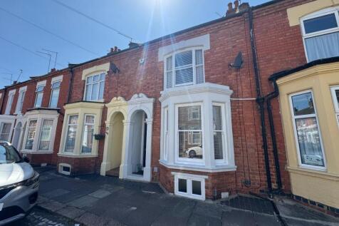 Loyd Road, Abington, Northampton NN1 3 bed terraced house for sale