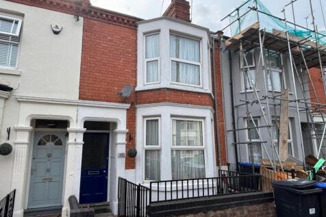 Bostock Avenue, Abington, Northampton... 6 bed terraced house for sale