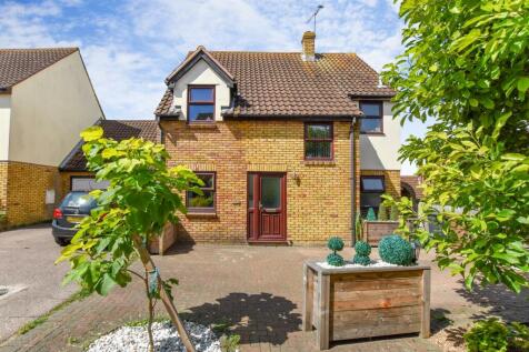 Broughton Road, South Woodham Ferrers 4 bed detached house for sale
