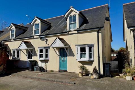 The Hawthorns, Southminster 2 bed terraced house for sale