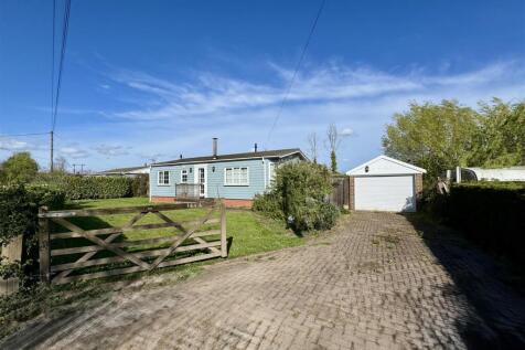Bridgemarsh Lane, Althorne, Chelmsford 2 bed bungalow for sale