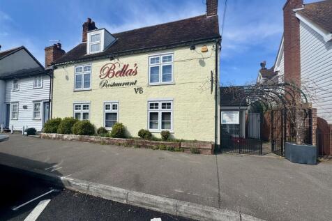 4 bedroom cottage for sale