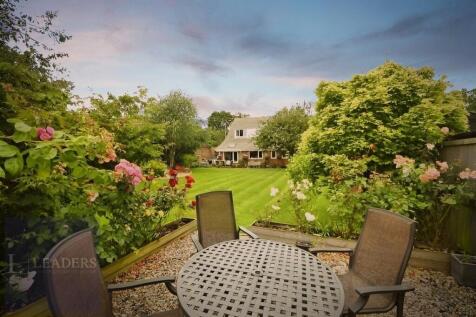 Braintree Road, Gosfield, Halstead 4 bed detached house for sale