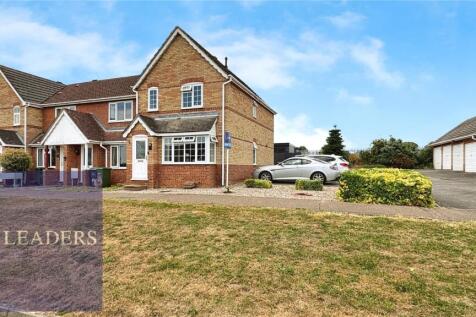 Hawthorn Close, Halstead, Essex 3 bed end of terrace house for sale