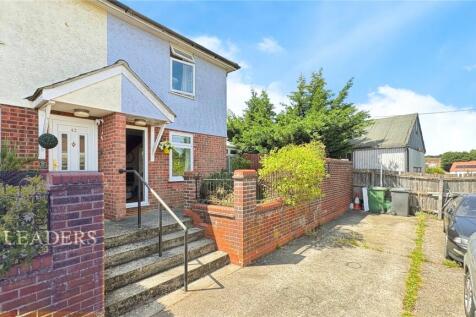 Warren Road, Halstead, Essex 2 bed semi