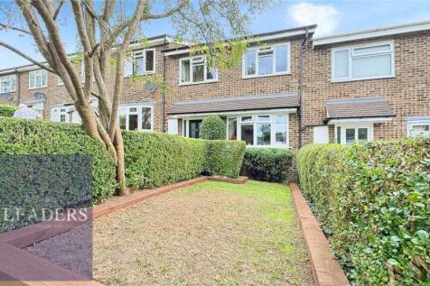 Godwin Close, Halstead, Essex 3 bed terraced house for sale