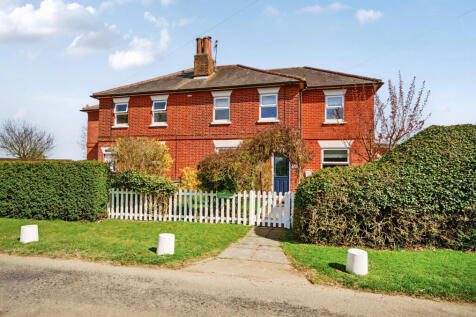 Wethersfield Road, Sible Hedingham... 3 bed semi