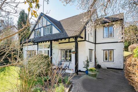 Weald Way, Caterham CR3 4 bed detached house for sale