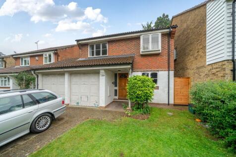 Lawford Gardens, Kenley CR8 4 bed detached house for sale