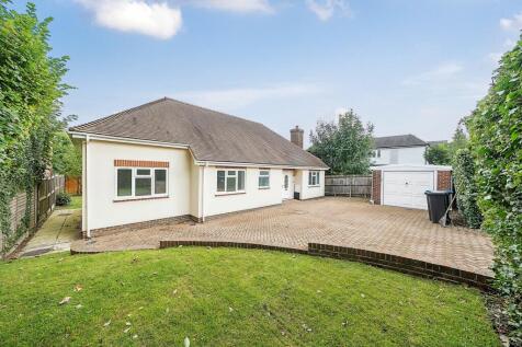 Eglise Road, Warlingham CR6 3 bed detached bungalow for sale