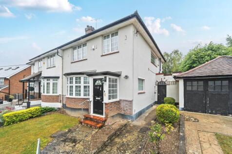 3 bedroom semi-detached house for sale