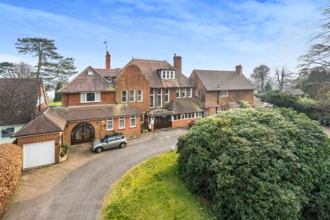 The Ridge, Caterham CR3 5 bed house for sale