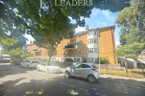 Yorke Street, Southsea, Hampshire 3 bed maisonette for sale