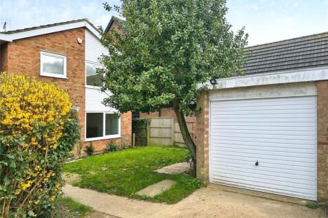 Stafford Close, Taplow, Maidenhead 4 bed detached house for sale