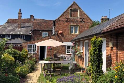 High Street, Redbourn, AL3 3 bed terraced house for sale