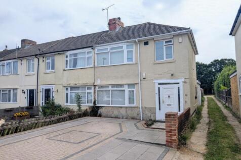 ST MICHAELS GROVE, FAREHAM 3 bed end of terrace house for sale