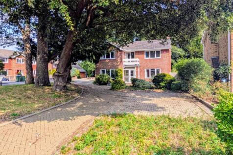 ALUM WAY, DOWN END 5 bed detached house for sale